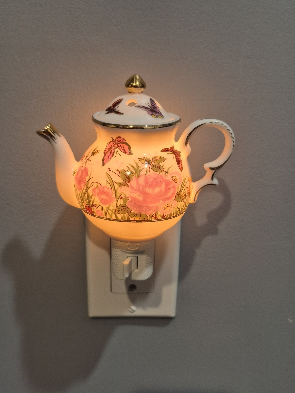 Adeline Porcelain Teapot Wall Night Light Gaoya A-7105 - Like New Working